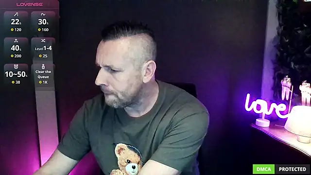 Hunter Fl online show from November 2025 05:04:01 PM