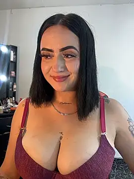 emily acorn online show from November 2025 06:02:02 AM