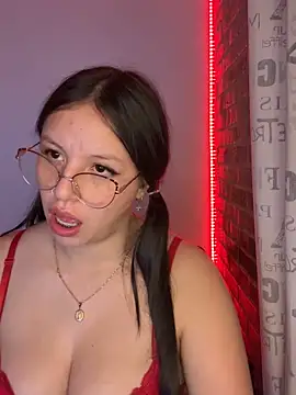 Snapshot of ValeryPalmer chatting on December 2025 11:53:01 PM ValeryPalmer online show from December 2025 11:53:01 PM