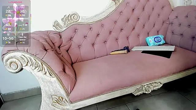 Snapshot of Mysterius_Woman chatting on December 2025 12:53:02 PM Mysterius Woman online show from December 2025 12:53:02 PM