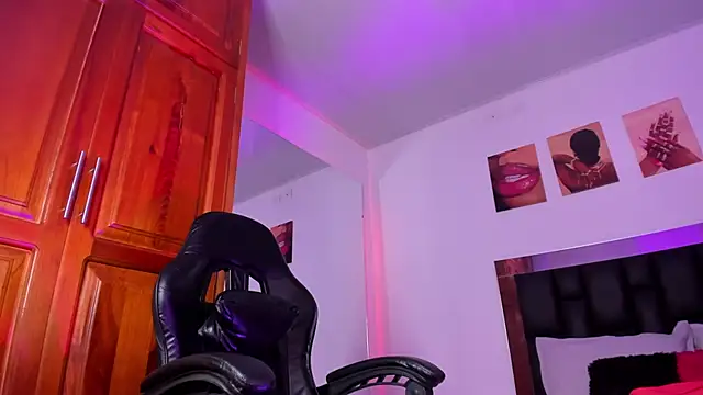 ValeryTs1 online show from April 2026 06:16:02 PM