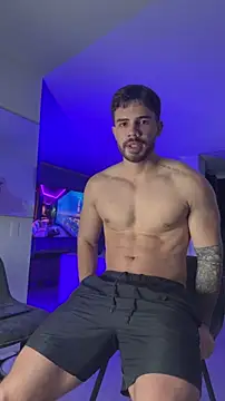 Snapshot of Valenthino_Salvatore chatting on December 2025 04:06:02 AM Valenthino Salvatore online show from December 2025 04:06:02 AM