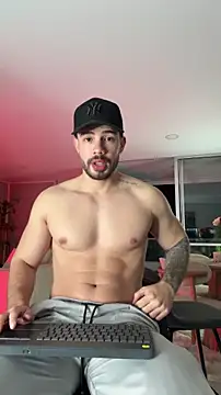 Snapshot of Valenthino_Salvatore chatting on December 2025 04:19:01 AM Valenthino Salvatore online show from December 2025 04:19:01 AM