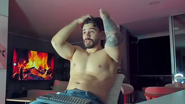 Snapshot of Valenthino_Salvatore chatting on February 2026 05:01:01 AM Valenthino Salvatore online show from February 2026 05:01:01 AM