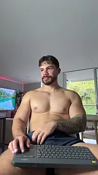 Valenthino Salvatore online show from May 2026 10:41:02 PM
