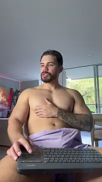 Valenthino Salvatore online show from May 2026 10:26:01 PM