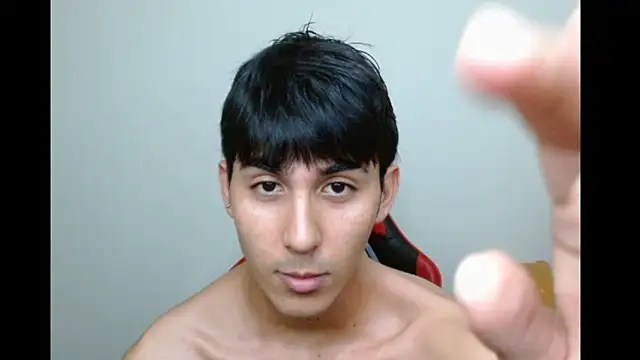 Snapshot of Neithanzynnx chatting on December 2025 08:03:02 PM Neithanzynnx online show from December 2025 08:03:02 PM