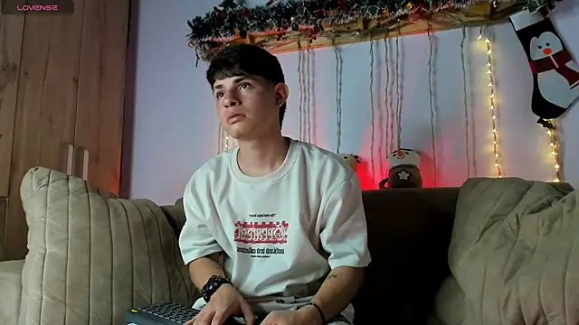 steveen universe28 online show from December 2025 01:10:01 AM