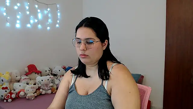 Snapshot of suckdreams19 chatting on February 2026 01:11:01 AM suckdreams19 online show from February 2026 01:11:01 AM