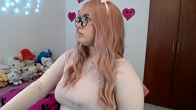 Snapshot of suckdreams19 chatting on February 2026 03:21:01 AM suckdreams19 online show from February 2026 03:21:01 AM