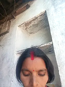 Hot-qwe online show from December 2025 08:34:01 AM