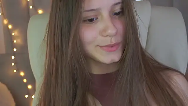 TinyNatalie online show from May 2026 02:14:02 PM