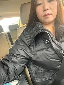 Xiaomili8 online show from December 2025 04:20:02 AM