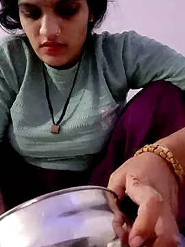 Hot hania online show from December 2025 03:54:02 PM