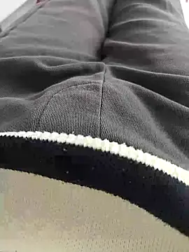 BarrenProtege online show from December 2025 10:42:01 AM