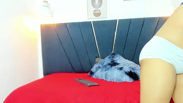 naomi x0 online show from February 2026 01:26:01 PM