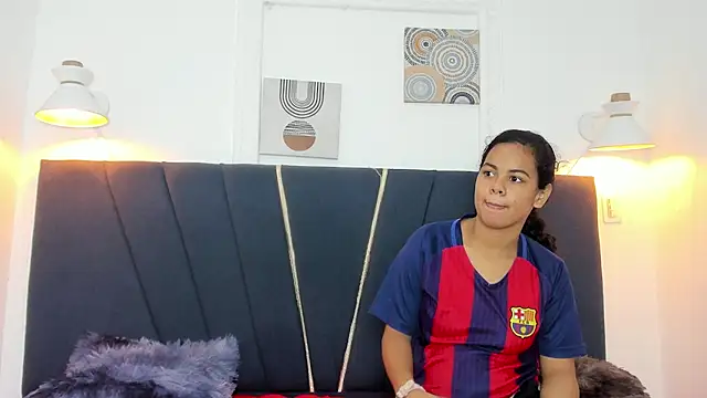 naomi x0 online show from February 2026 01:07:02 PM