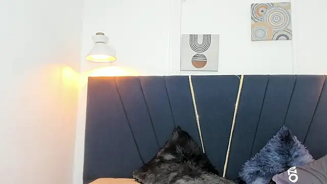 naomi x0 online show from February 2026 01:29:02 PM