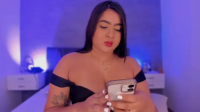 alejandrarojas  online show from January 2026 01:15:01 PM