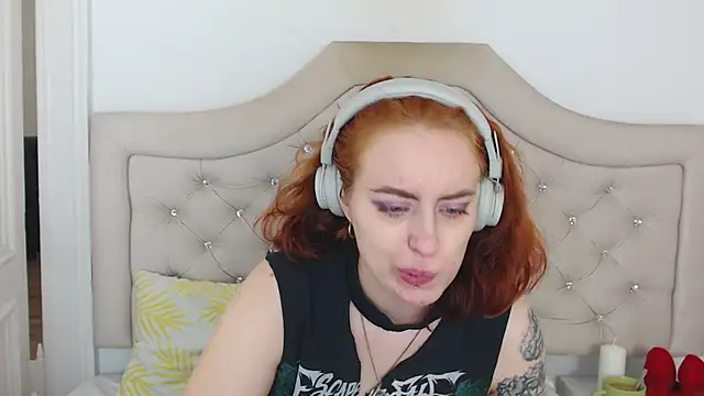 Snapshot of RubyBigBoobs chatting on November 2025 04:52:01 PM RubyBigBoobs online show from November 2025 04:52:01 PM