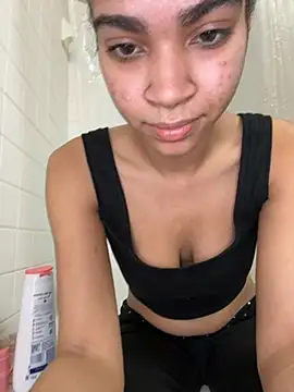 Snapshot of Kiki_hammyy chatting on March 2026 01:12:02 AM Kiki hammyy online show from March 2026 01:12:02 AM