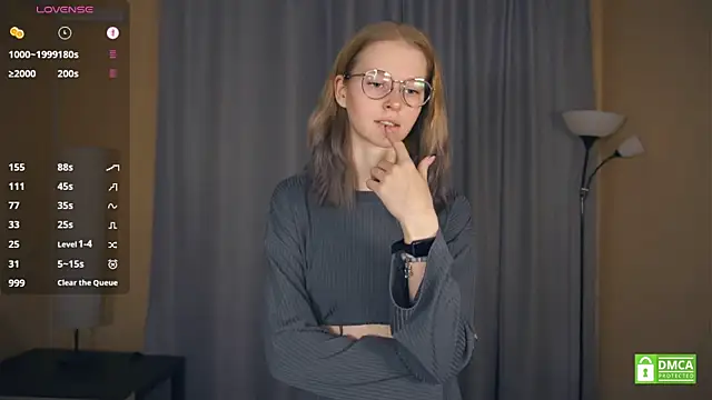 Snapshot of ToyaPletz chatting on December 2025 06:15:02 PM ToyaPletz online show from December 2025 06:15:02 PM