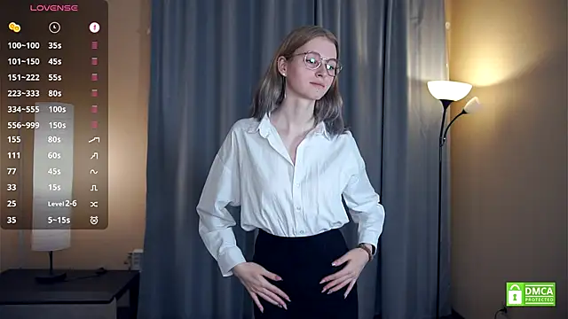 Snapshot of ToyaPletz chatting on January 2026 07:17:02 PM ToyaPletz online show from January 2026 07:17:02 PM