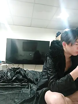 Snapshot of twtung_tung chatting on December 2025 08:03:02 PM twtung tung online show from December 2025 08:03:02 PM