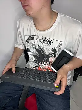 Snapshot of Daisuke_01 chatting on February 2026 03:12:01 AM Daisuke 01 online show from February 2026 03:12:01 AM