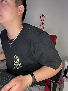 Snapshot of Daisuke_01 chatting on February 2026 03:58:02 AM Daisuke 01 online show from February 2026 03:58:02 AM