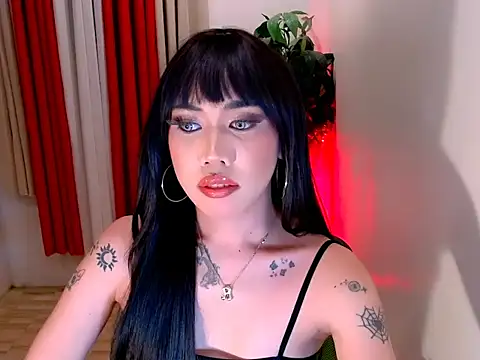 Snapshot of multicummer_staycey chatting on December 2025 05:21:02 PM multicummer staycey online show from December 2025 05:21:02 PM