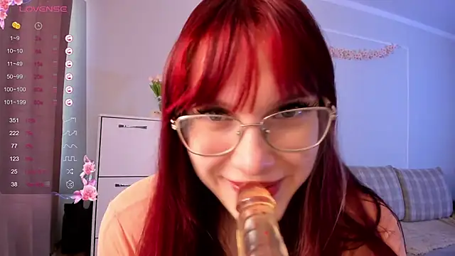 Snapshot of SweetieMarry chatting on April 2026 02:22:02 AM SweetieMarry online show from April 2026 02:22:02 AM