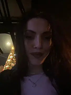 Snapshot of Scarlette_Star_ chatting on December 2025 07:53:02 PM Scarlette Star online show from December 2025 07:53:02 PM