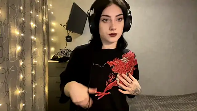 Snapshot of Meowluly chatting on January 2026 09:42:01 PM Meowluly online show from January 2026 09:42:01 PM