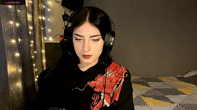 Snapshot of Meowluly chatting on January 2026 10:57:02 PM Meowluly online show from January 2026 10:57:02 PM