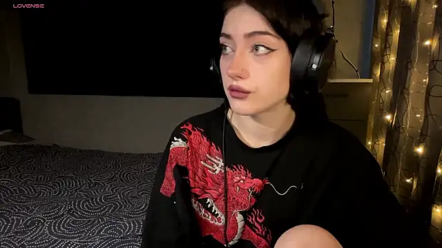 Snapshot of Meowluly chatting on February 2026 10:03:02 PM Meowluly online show from February 2026 10:03:02 PM