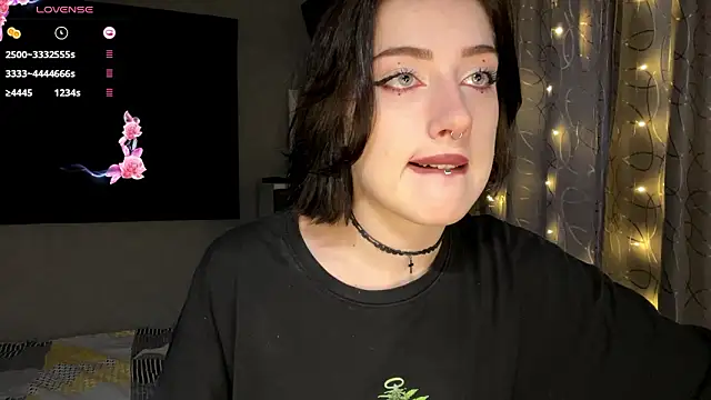 Snapshot of Meowluly chatting on February 2026 11:54:01 PM Meowluly online show from February 2026 11:54:01 PM