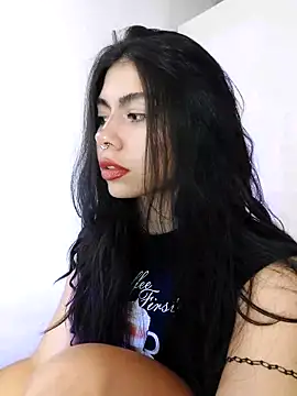 Snapshot of ArgentinaShani chatting on December 2025 01:21:02 AM ArgentinaShani online show from December 2025 01:21:02 AM