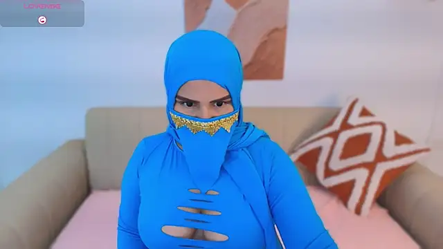 Snapshot of Mayraa_arabelle chatting on November 2025 03:57:02 PM Mayraa arabelle online show from November 2025 03:57:02 PM