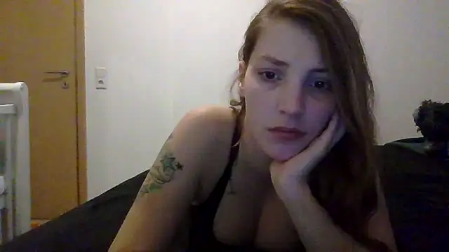 Snapshot of hope23lexi chatting on December 2025 09:51:02 AM hope23lexi online show from December 2025 09:51:02 AM