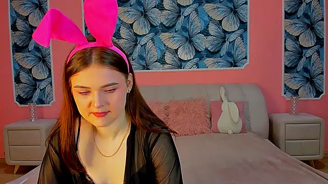 GLORIA BLOOM online show from December 2025 08:47:02 PM