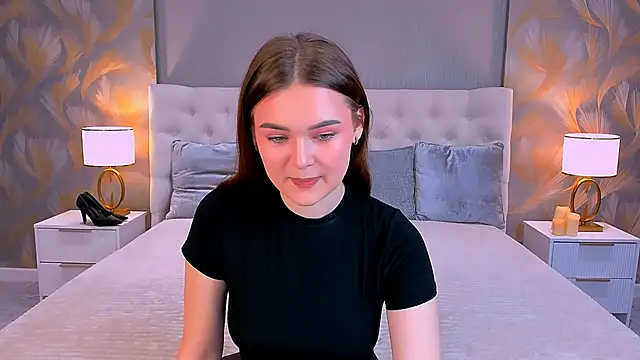 GLORIA BLOOM online show from December 2025 08:25:02 PM