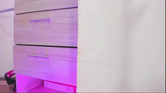 Snapshot of Miss_JulietaShadow chatting on December 2025 08:25:01 PM Miss JulietaShadow online show from December 2025 08:25:01 PM