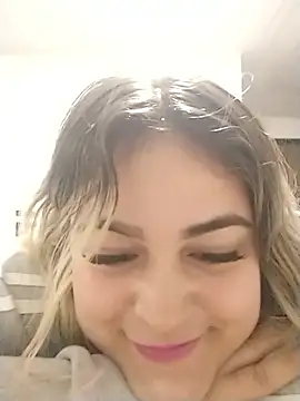 sexy aurora ourdoors online show from December 2025 05:35:02 AM