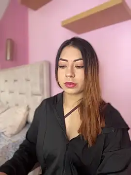 Snapshot of MaddieHunter chatting on November 2025 01:23:01 PM MaddieHunter online show from November 2025 01:23:01 PM