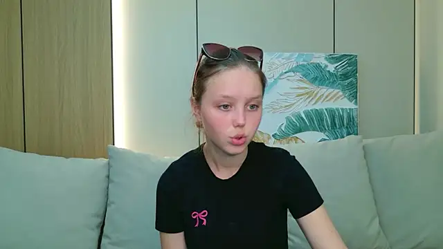 Snapshot of Samantha_Martines chatting on February 2026 04:15:02 PM Samantha Martines online show from February 2026 04:15:02 PM