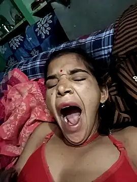 Snapshot of Uma_sain chatting on February 2026 09:40:02 PM Uma sain online show from February 2026 09:40:02 PM