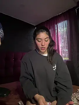 Snapshot of izzanagi129 chatting on February 2026 04:00:02 PM izzanagi129 online show from February 2026 04:00:02 PM