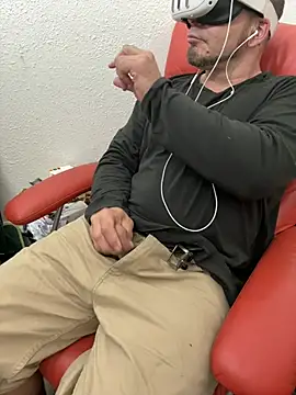 2addictivelyhorny online show from March 2026 12:23:02 PM