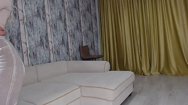 Snapshot of SexyElisabeth chatting on September 2025 06:41:01 AM SexyElisabeth online show from September 2025 06:41:01 AM